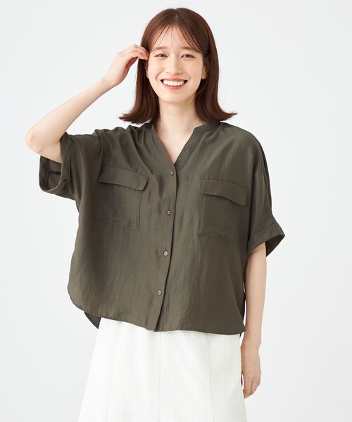 SHARE PARK（シェアパーク）の「【洗える】ドルマンスリーブサテンシャツ（シャツ/ブラウス・レディース・アイボリー系/カーキ系・MEDIUM）」の3枚目の写真