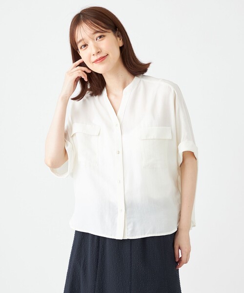 SHARE PARK（シェアパーク）の「【洗える】ドルマンスリーブサテンシャツ（シャツ/ブラウス・レディース・アイボリー系/カーキ系・MEDIUM）」の4枚目の写真