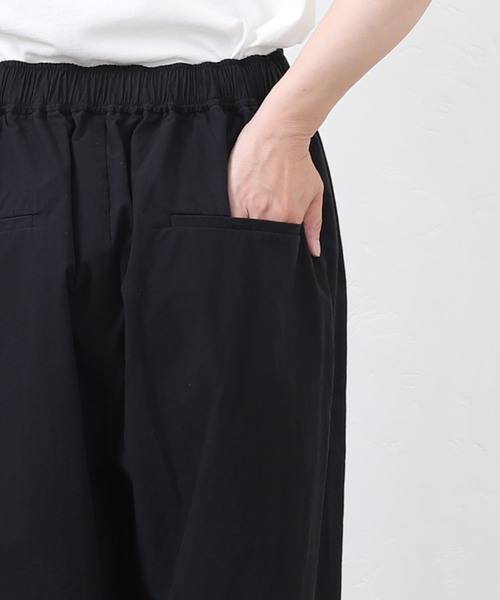 JOURNAL STANDARD LUXE（ジャーナルスタンダード　ラックス）の「タイプワッシャー タックパンツ（その他パンツ・レディース・ブラック/ピンク・MEDIUM/SMALL）」の12枚目の写真