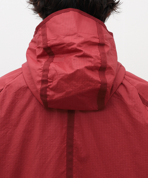 KLATTERMUSEN(クレッタルムーセン)の「【KLATTERMUSEN / クレッタルムーセン】Ansur Wind Parka -Limited Col(マウンテンパーカー・メンズ・レッド・MEDIUM/LARGE/X-LARGE)」の8枚目の写真