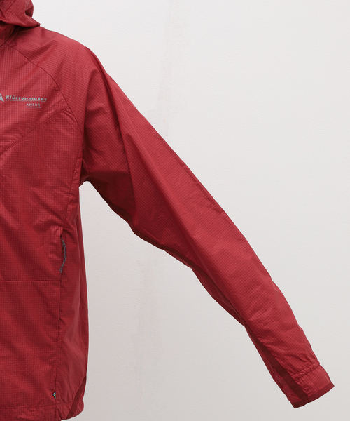 KLATTERMUSEN(クレッタルムーセン)の「【KLATTERMUSEN / クレッタルムーセン】Ansur Wind Parka -Limited Col(マウンテンパーカー・メンズ・レッド・MEDIUM/LARGE/X-LARGE)」の12枚目の写真