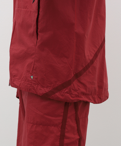 KLATTERMUSEN(クレッタルムーセン)の「【KLATTERMUSEN / クレッタルムーセン】Ansur Wind Parka -Limited Col(マウンテンパーカー・メンズ・レッド・MEDIUM/LARGE/X-LARGE)」の13枚目の写真