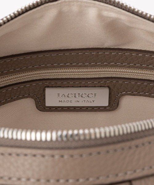 IACUCCI（イアクッチ）の「ベルタ S CERVO（ショルダーバッグ・レディース・ダークブラウン/グリーン/ライトグレー/レッド/ピンク/グレイッシュベージュ・FREE）」の19枚目の写真