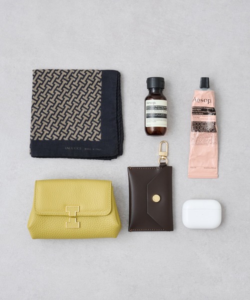 IACUCCI（イアクッチ）の「ベルタ S CERVO（ショルダーバッグ・レディース・ダークブラウン/グリーン/ライトグレー/レッド/ピンク/グレイッシュベージュ・FREE）」の8枚目の写真