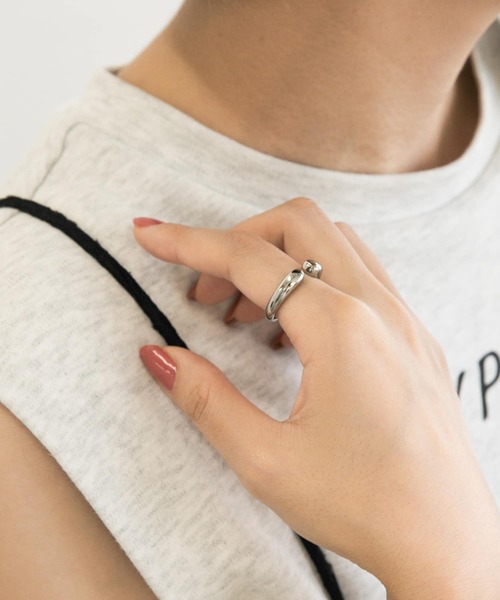 KBF(ケイビーエフ)の「ステンレスメタルフォークリング(リング・レディース・シルバー/ゴールド・ONE)」の2枚目の写真