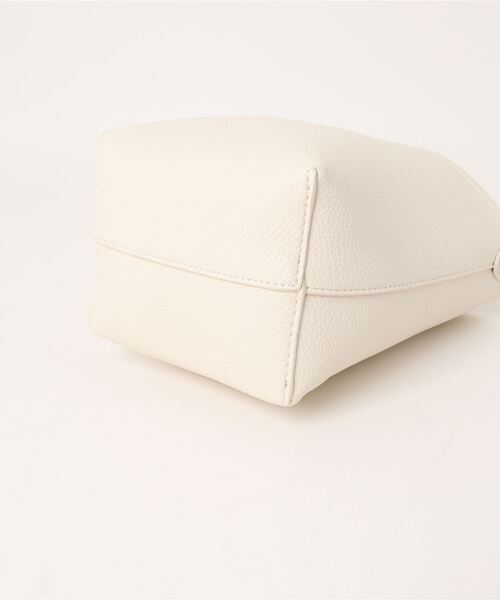 flower(フラワー)の「シャープハンドルバッグ(ショルダーバッグ・レディース・ホワイト・FREE)」の15枚目の写真