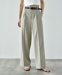 loose trousers