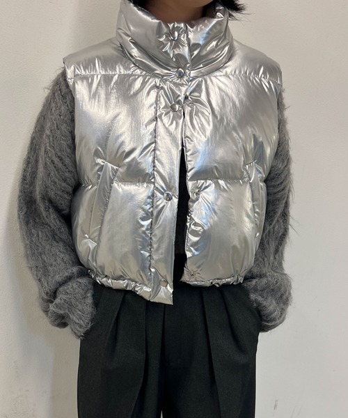 WEGO（ウィゴー）の「WEGO/シャイニーショートパデッドベスト（ダウンベスト・レディース・ブラック/シルバー・FREE）」の10枚目の写真