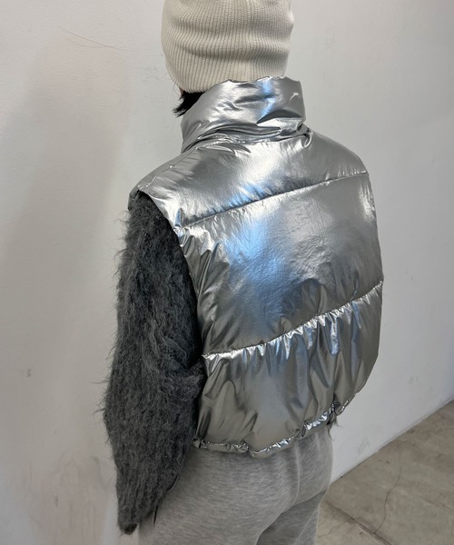 WEGO（ウィゴー）の「WEGO/シャイニーショートパデッドベスト（ダウンベスト・レディース・ブラック/シルバー・FREE）」の6枚目の写真