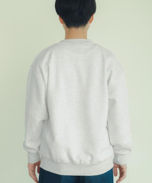 ITEMS URBANRESEARCH（アイテムズ アーバンリサーチ）の「ワンポイントロゴクルーネックスウェットプルオーバー（スウェット・メンズ・グレー系その他/グリーン/オートミール/ブラック・LARGE/MEDIUM）」の13枚目の写真