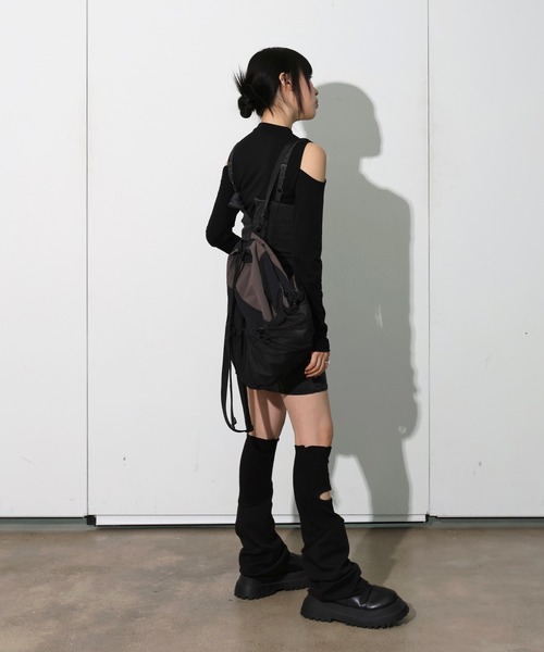 FOLLOWIN（フォロウィン）の「[UNISEX]3カラーストリングメッシュリュック（バックパック/リュック・レディース・グレー/ブラック/カーキ・ONE SIZE）」の9枚目の写真