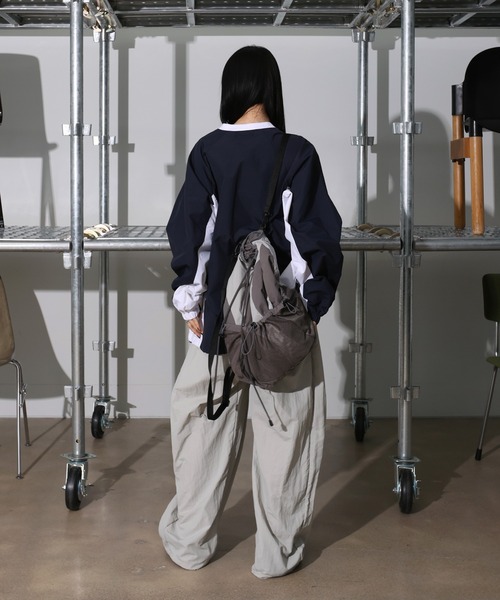 FOLLOWIN（フォロウィン）の「[UNISEX]3カラーストリングメッシュリュック（バックパック/リュック・レディース・グレー/ブラック/カーキ・ONE SIZE）」の22枚目の写真