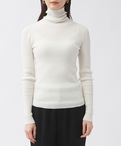 qualite（カリテ）の「シームレスタートルニット（ニット/セーター・レディース・ブラック・フリー）」の9枚目の写真