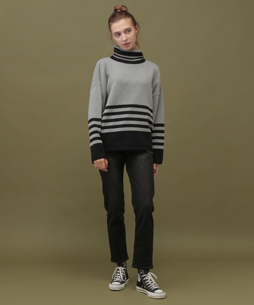 saloon（サルーン）の「SALOON(サルーン)/アソートタートルゆるニット【洗濯機洗い可】（ニット/セーター・レディース・ブラック/オフホワイト/グレー系その他/イエロー/ネイビー系/ベージュ系その他/ブラック系その他/ブルー/グリーン・FREE）」の10枚目の写真