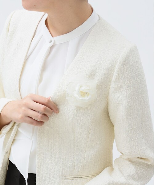 B:MING by BEAMS（ビーミングバイビームス）の「【セレモニー・フォーマル】コンビ フラワー コサージュ（ブローチ/コサージュ・レディース・グレー/ホワイト・ONE SIZE）」の3枚目の写真