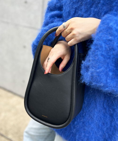 Rouge vif（ルージュヴィフ）の「【ORSETTO/オルセット】NOCEレザーハンドバッグ（ハンドバッグ・レディース・ブラック/アイボリー・フリー）」の2枚目の写真