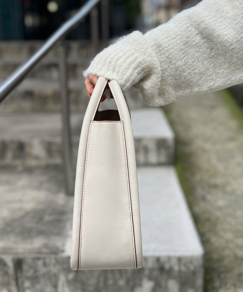 Rouge vif（ルージュヴィフ）の「【ORSETTO/オルセット】NOCEレザーハンドバッグ（ハンドバッグ・レディース・ブラック/アイボリー・フリー）」の9枚目の写真