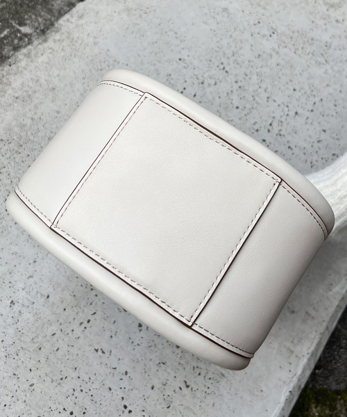 Rouge vif（ルージュヴィフ）の「【ORSETTO/オルセット】NOCEレザーハンドバッグ（ハンドバッグ・レディース・ブラック/アイボリー・フリー）」の13枚目の写真