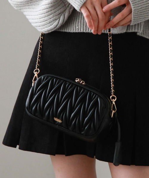 archives(アルシーヴ)の「ウェーブキルトスクエアショルダー(ショルダーバッグ・レディース・ブラック/アイボリー/グレー・FREE)」の17枚目の写真