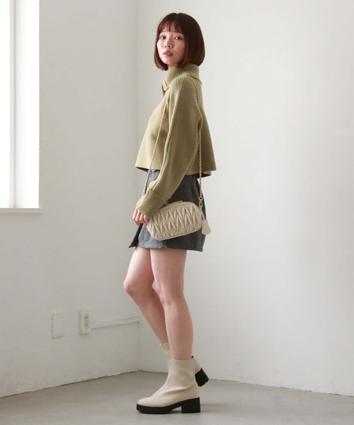 archives(アルシーヴ)の「ウェーブキルトスクエアショルダー(ショルダーバッグ・レディース・ブラック/アイボリー/グレー・FREE)」の13枚目の写真