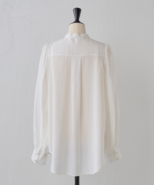 BEARDSLEY（ビアズリー）の「《LIVETART》袖ボリュームパフパールボタンシャツ（シャツ/ブラウス・レディース・ホワイト/ブルー・FREE）」の17枚目の写真