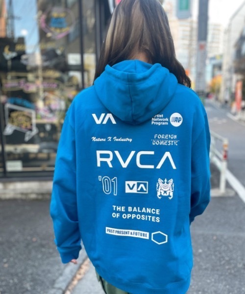 RVCA(ルーカ)の「RVCA レディース 【AZUL】 RVCA×AZUL ALL BRAND RVCA HOODIE パーカー【2023年秋冬モデル】/ルーカレディース×AZULコラボデザインバッグブランドロゴプリントオーバーサイズプルオーバーフーディ(パーカー・レディース・ブルー/ホワイト/ブラック・FREE)」の19枚目の写真