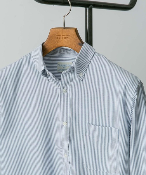 URBAN RESEARCH DOORS（アーバンリサーチドアーズ）の「『イージーケア』LIFE STYLE TAILOR　マルチスペックCLASSIC OX BDシャツ（シャツ/ブラウス・メンズ・ストライプ/チェック/ブルー/ホワイト・SMALL/MEDIUM/LARGE）」の3枚目の写真