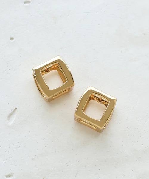 GOLDY(ゴールディ)の「【GOLDY】スクエア ホロウ ワンタッチ ピアス / 1220705 CS-2311 ※(ピアス(両耳用)・レディース・シルバー/シルバー系その他/ゴールド系その他2/ゴールド・FREE)」の1枚目の写真