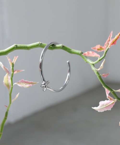 select MOCA(セレクトモカ)の「ノットバングル(バングル/リストバンド・レディース・シルバー/ゴールド・FREE)」の1枚目の写真