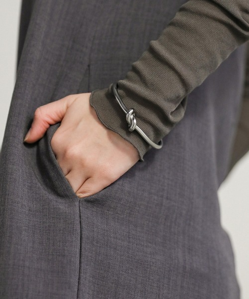 select MOCA(セレクトモカ)の「ノットバングル(バングル/リストバンド・レディース・シルバー/ゴールド・FREE)」の4枚目の写真