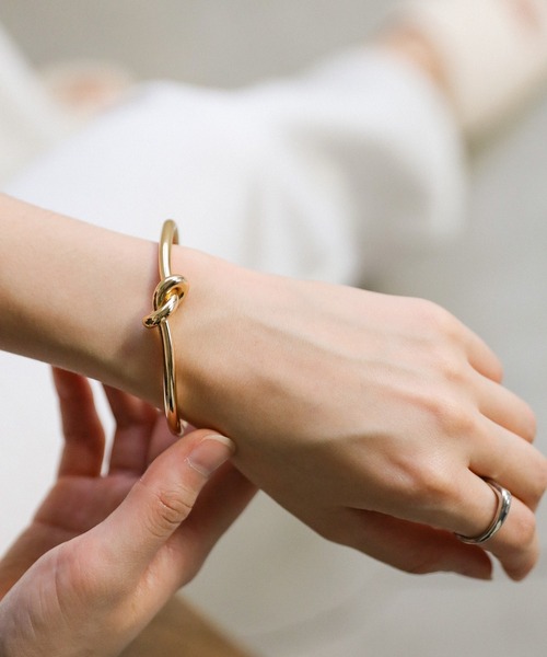 select MOCA(セレクトモカ)の「ノットバングル(バングル/リストバンド・レディース・シルバー/ゴールド・FREE)」の17枚目の写真