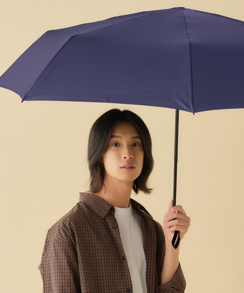 Wpc.（ダブリュピーシー）の「【公式限定アイテム】WIND RESISTANCE FOLDING UMBRELLA 68cm 雨傘 晴雨兼用 折りたたみ 耐風 Wpc.（折りたたみ傘・メンズ・ブラック/ネイビー・FREE）」の5枚目の写真