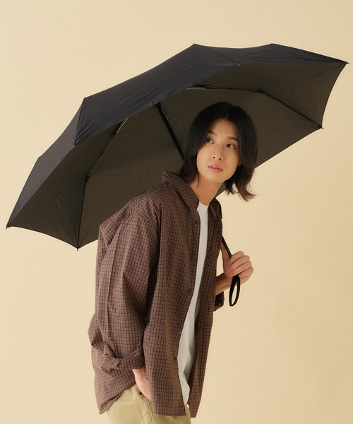 Wpc.（ダブリュピーシー）の「【公式限定アイテム】WIND RESISTANCE FOLDING UMBRELLA 68cm 雨傘 晴雨兼用 折りたたみ 耐風 Wpc.（折りたたみ傘・メンズ・ブラック/ネイビー・FREE）」の4枚目の写真