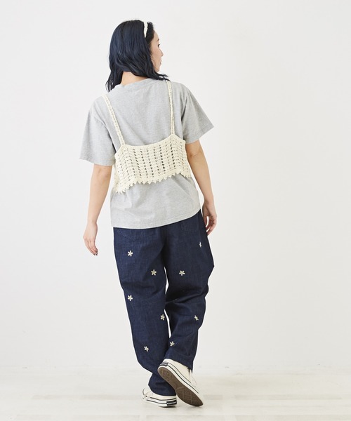 CUBE SUGAR（キューブシュガー）の「<2点SET>カギ針風ビスチェ付ロゴTシャツ（Tシャツ/カットソー・レディース・スミクロ/ライトイエロー/トップグレー/ホワイト・M）」の12枚目の写真