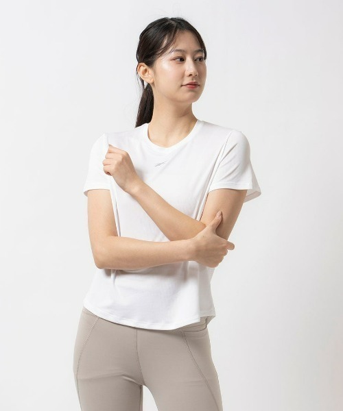 Reebok（リーボック）の「ランニング スピードウィック Tシャツ / RUNNING SPEEDWICK TEE（Tシャツ/カットソー・レディース・ブラック/ブルーグレー/ホワイト・X-SMALL/X-LARGE/XX-LARGE/LARGE/MEDIUM/SMALL）」の2枚目の写真