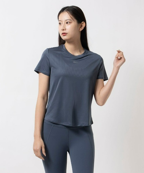 Reebok（リーボック）の「ランニング スピードウィック Tシャツ / RUNNING SPEEDWICK TEE（Tシャツ/カットソー・レディース・ブラック/ブルーグレー/ホワイト・X-SMALL/X-LARGE/XX-LARGE/LARGE/MEDIUM/SMALL）」の3枚目の写真