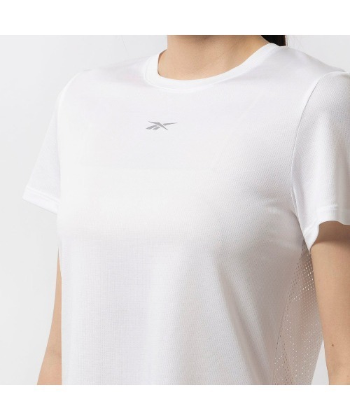 Reebok（リーボック）の「ランニング スピードウィック Tシャツ / RUNNING SPEEDWICK TEE（Tシャツ/カットソー・レディース・ブラック/ブルーグレー/ホワイト・X-SMALL/X-LARGE/XX-LARGE/LARGE/MEDIUM/SMALL）」の9枚目の写真