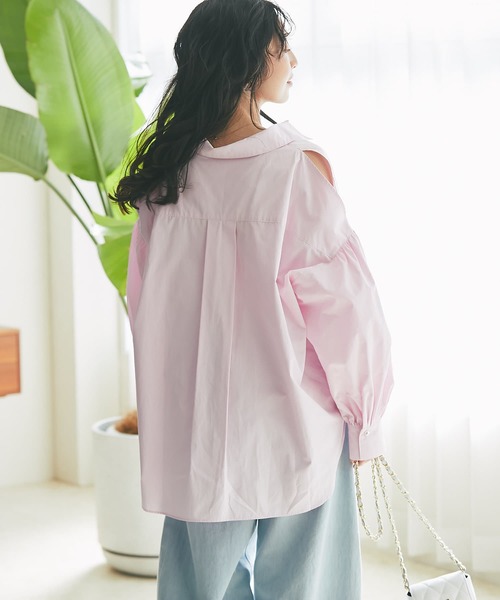 La boutique BonBon（ラブティックボンボン）の「スリットショルダー 