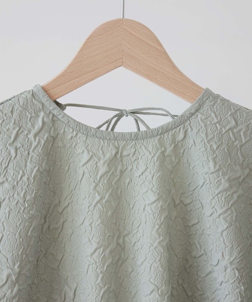 EFOLE（エフォル）の「バックオープン エンボス ワンピース（ワンピース・レディース・オフホワイト/エメラルド/ブラック・FREE）」の5枚目の写真