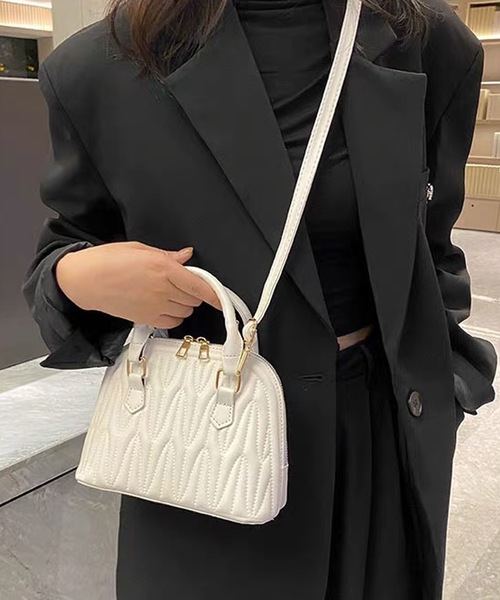 shopnikoniko(ショップニコニコ)の「2way キルティング ミニボストンバッグ ショルダーバッグ(ボストンバッグ・レディース・ホワイト/ブラック・フリー)」の11枚目の写真