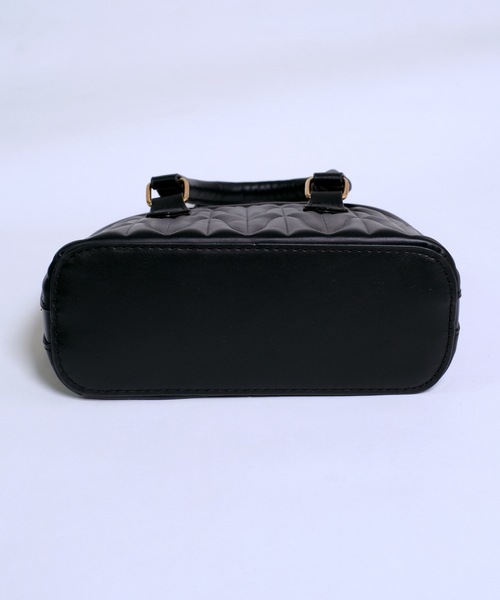 shopnikoniko(ショップニコニコ)の「2way キルティング ミニボストンバッグ ショルダーバッグ(ボストンバッグ・レディース・ホワイト/ブラック・フリー)」の19枚目の写真