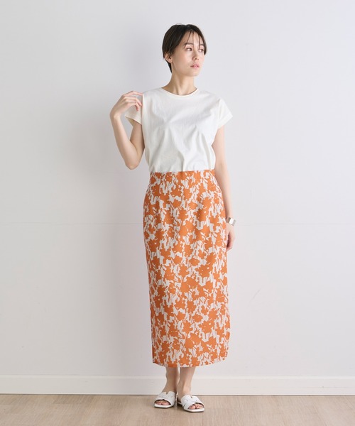 INED CLARO（イネドクラロ）の「シャドーフラワースカート（スカート・レディース・オレンジ/ブラック・フリー）」の4枚目の写真