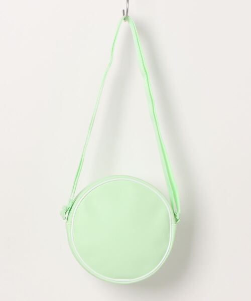 【ADIDAS】U AC ROUND BAG バッグ BETTERSCARLET 国内発送 adidas（アディダス）の「adidas アディダス U AC ROUND BAG