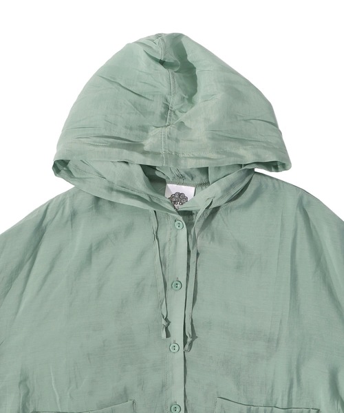 ScoLar（スカラー）の「142625：花×ネコロゴプリント シアー