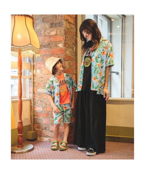 BREEZE（ブリーズ）の「【リンク】リゾートアロハシャツ(大人)（シャツ/ブラウス・レディース・オフホワイト/ブルー・MEDIUM/LARGE）」の3枚目の写真