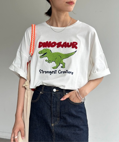 CPCM（シーピーシーエム）の「サガラ刺繍アソートモチーフビッグT（Tシャツ/カットソー・レディース・ホワイト/ホワイト系その他/グレー系その他/オフホワイト/グレー/キナリ/グレー系その他2/グレー系その他3/ネイビー/ホワイト系その他3/ブラック/ホワイト系その他2・FREE）」の5枚目の写真