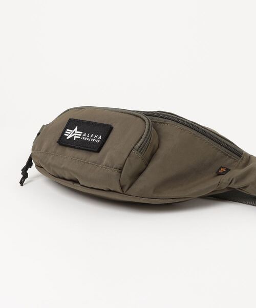 Alpha Industries(アルファインダストリーズ)の「ALPHA INDUSTRIES アルファインダストリーズ / WAIST BAG / TZ1092(ボディバッグ/ウエストポーチ・レディース・ブラック/カーキ・ONESIZE)」の4枚目の写真