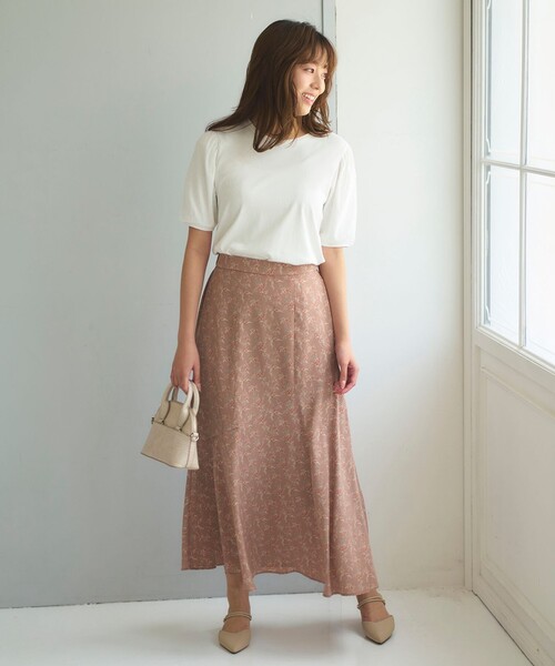 Feroux(フェルゥ)の「フラワーモチーフプリント スカート(スカート・レディース・ピンク系1/ネイビー系1/アイボリー系1・2/1)」の18枚目の写真