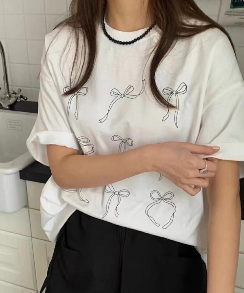 Vipoa（ヴィポア）の「ribbon design tee（Tシャツ/カットソー・レディース・ホワイト/ブラック・FREE）」の6枚目の写真
