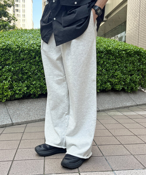 CPCM（シーピーシーエム）の「ワイドスウェットパンツ（その他パンツ・メンズ・ホワイト/チャコールグレー/グレイッシュベージュ・MEDIUM/LARGE）」の5枚目の写真